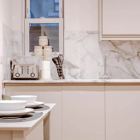 Mayfield - - Ground Floor Appartamento *