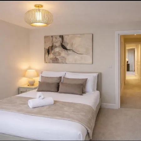 Garden - - Ground Floor Daire