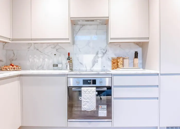 Garden - - Ground Floor Lejlighed